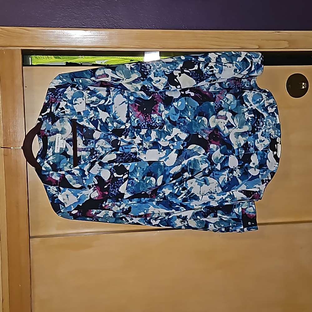 Liz Claiborne blouse